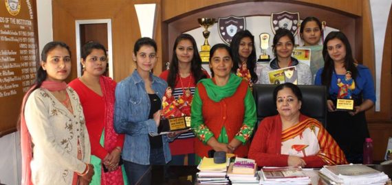 KNCW girls bag prizes in Hamdard Yaadgari Mela